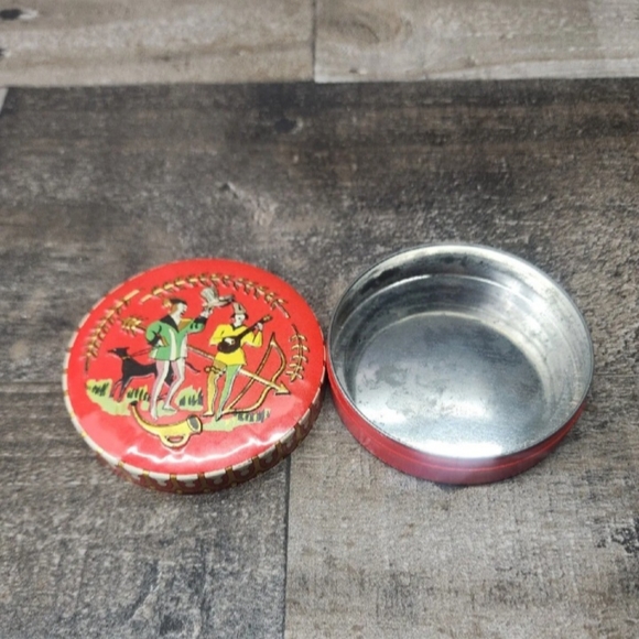 Set of 2 Antique European Mid Century Tins with Musical Duo and Falconer - Picture 5 of 8